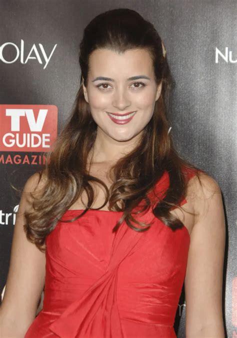 cote de pablo sexy pics|654 Cote De Pablo Fotos Stock Photos, High